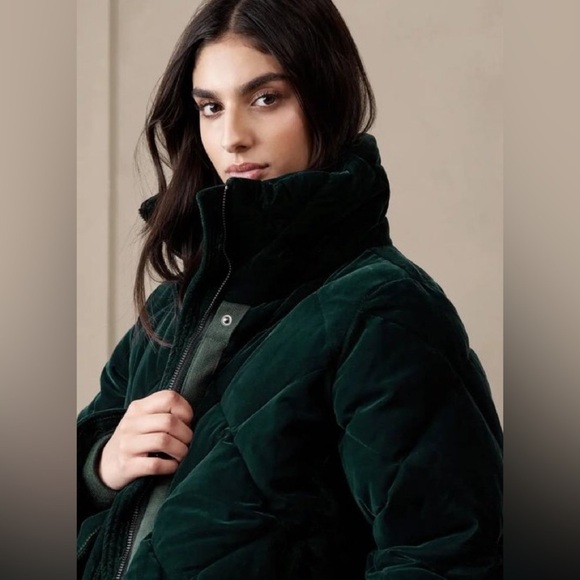 NWT! Banana Republic Black Snowdon Velvet Puffer Coat - Size XL💙 - Picture 8 of 8